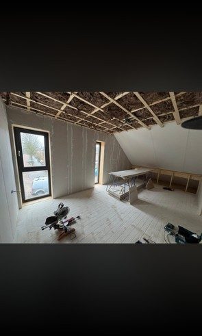 Gestripte ruimte klaar voor renovatie door TJ Bouwbedrijf